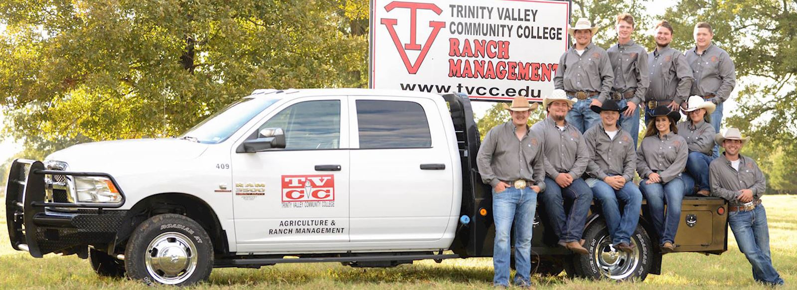 TVCC Ranch Management flatbed farm truck with students
